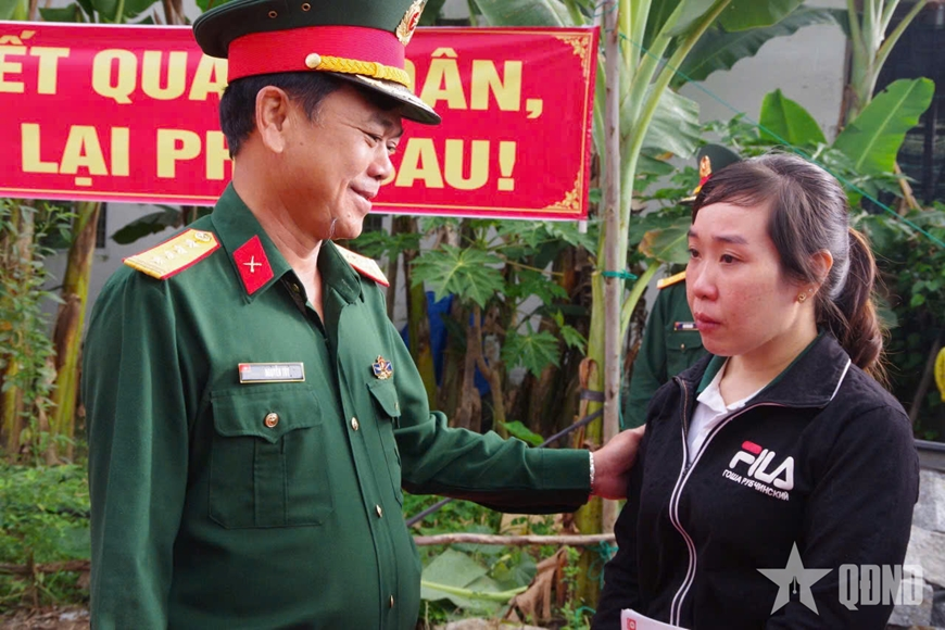 Bộ CHQS tỉnh Khánh Hòa khởi công xây dựng lại nhà ở cho nhân dân bị thiệt hại do mưa lũ